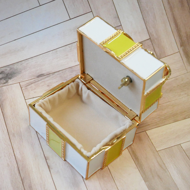 プレゼントボックス オルゴール 白箱×黄リボン 3930984400 世界に一つ