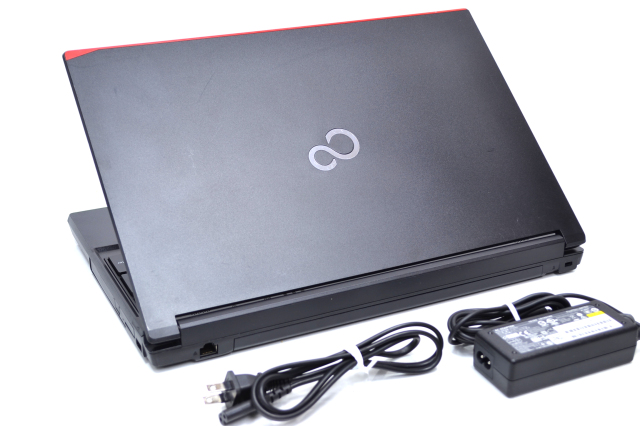 中古ノートパソコン 富士通 LIFEBOOK A577/SW 第7世代 Core i5 7300U