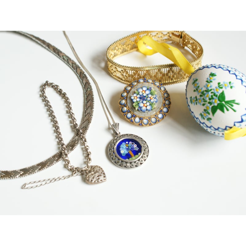 イタリア製 勿忘草 ブルーフラワー モザイクガラス ブローチ