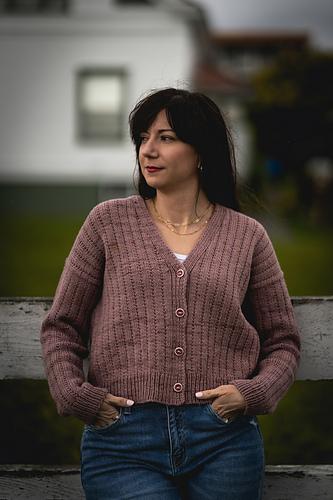Ravelry: Fidalgo Cardigan pattern by Michele Frazzetta