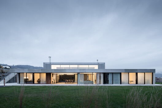 Zasadený House / Pauliny Hovorka Architekti | ArchDaily