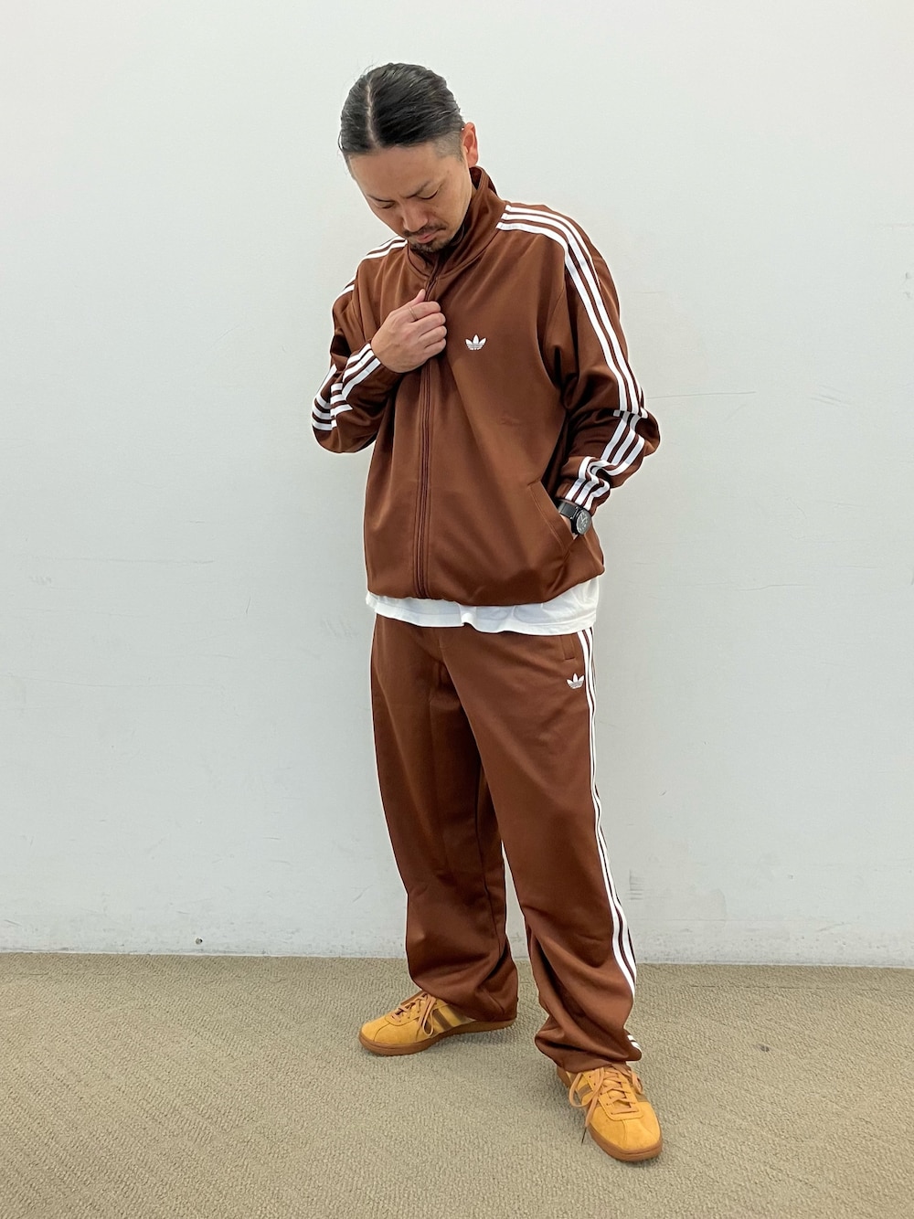 KY(アディダス ブランドコアストア 大阪)｜adidasのスウェットパンツを