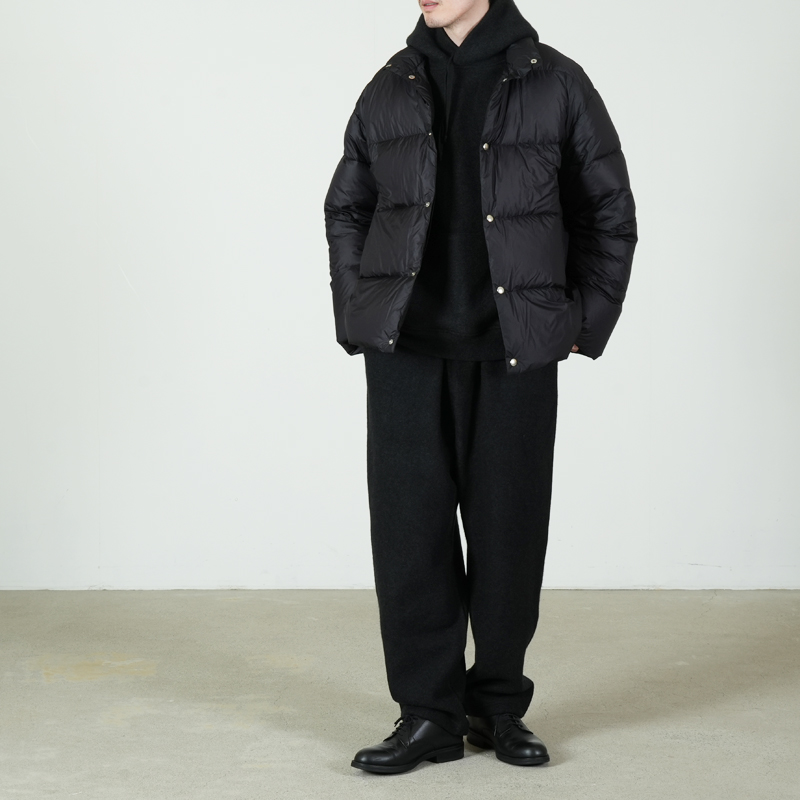 COMOLI (コモリ) ダウン ジャケット