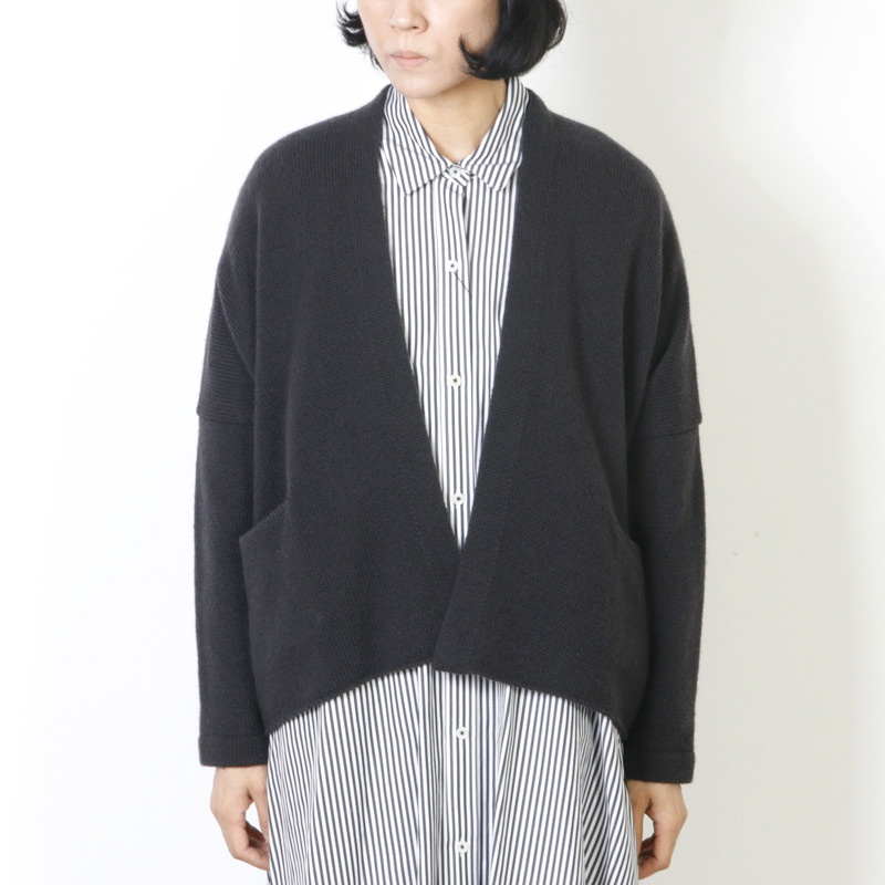 evameva (エヴァムエヴァ) Wool cashmere cardigan / ウールカシミア