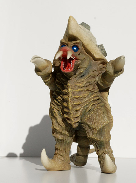 帰ってきたウルトラマンコレクション 燐光怪獣 グラナダス 完成品