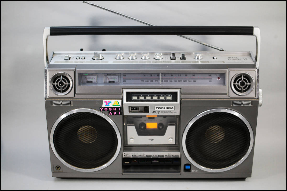 送料込み】東芝 BOMBEAT ステレオラジオカセットレコーダー RT-S70