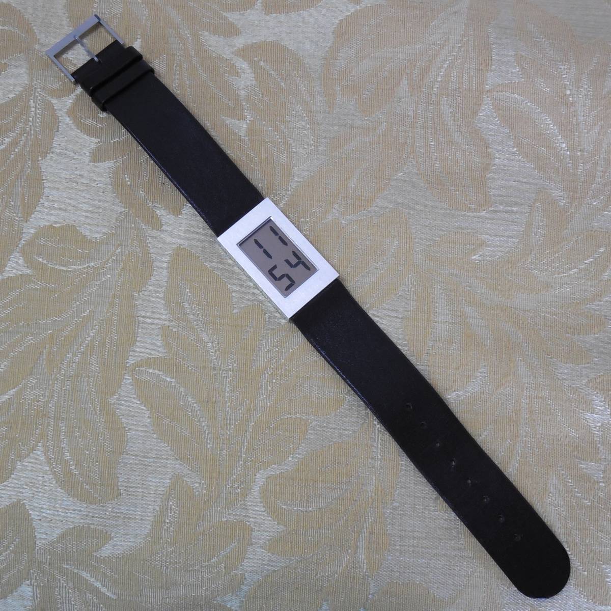 VENTURA ヴェントューラ Design on Time SA. フレミング ボー ハンセン