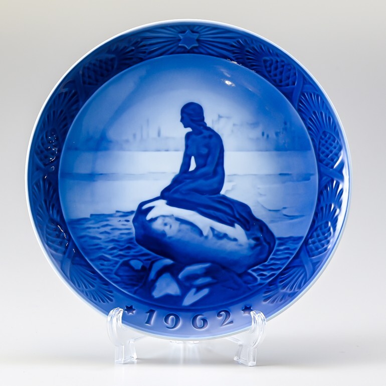 1946年 ロイヤルコペンハーゲン イヤープレート 「村の教会」 北欧