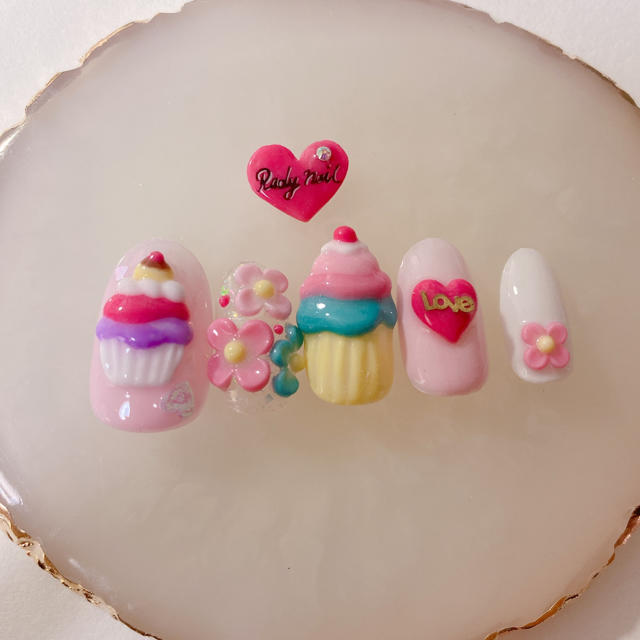 RADY カップケーキ レギュラーオーバル 3D ネイルチップの通販 by RADY