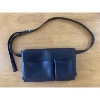 COS（ボディバッグ/ウエストポーチ）のフリマアイテム一覧