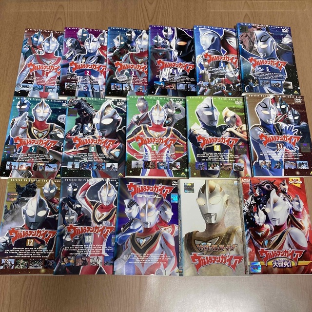 ウルトラマンガイア DVD 全13巻 + SP + 総集編 + 大研究の通販 by s
