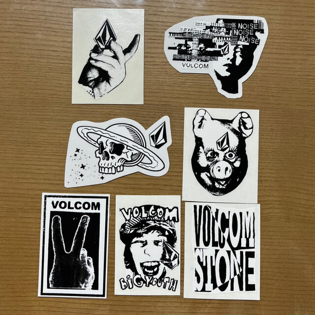 volcom - ボルコム ステッカーの通販 by 神在月's shop｜ボルコムなら