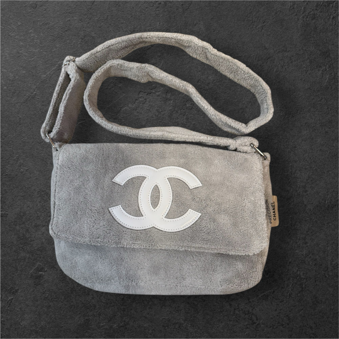 CHANEL - 新品 未使用 CHANEL ノベルティ ショルダーバッグ グレー