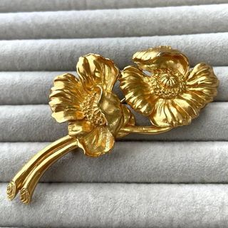 KENZO（ブローチ/コサージュ）のフリマアイテム一覧