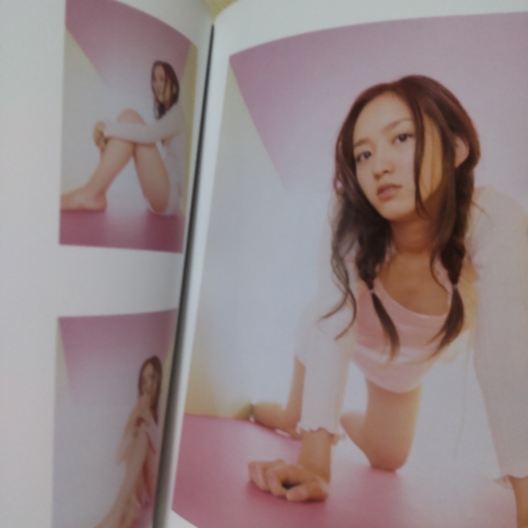 加藤美佳。写真集。サイン入り。結花×美佳from仮面ライダ－555