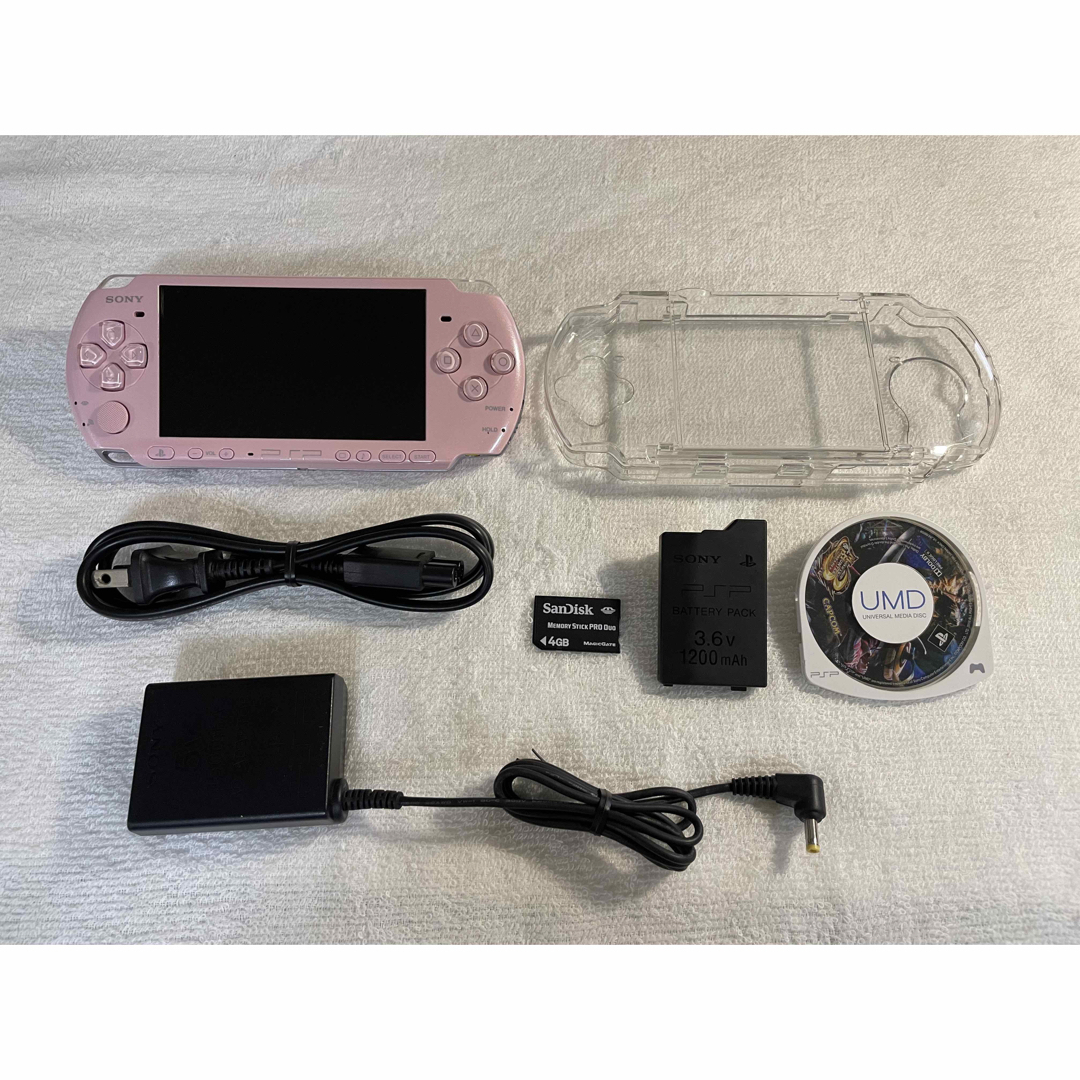 PSP本体・ソフト・充電器・メモリーカード付 PSP-3000 PSP3000 ソフト