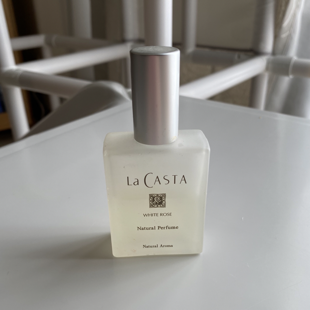 La CASTA - ラ・カスタ ホワイトローズナチュラルパフュームの通販 by