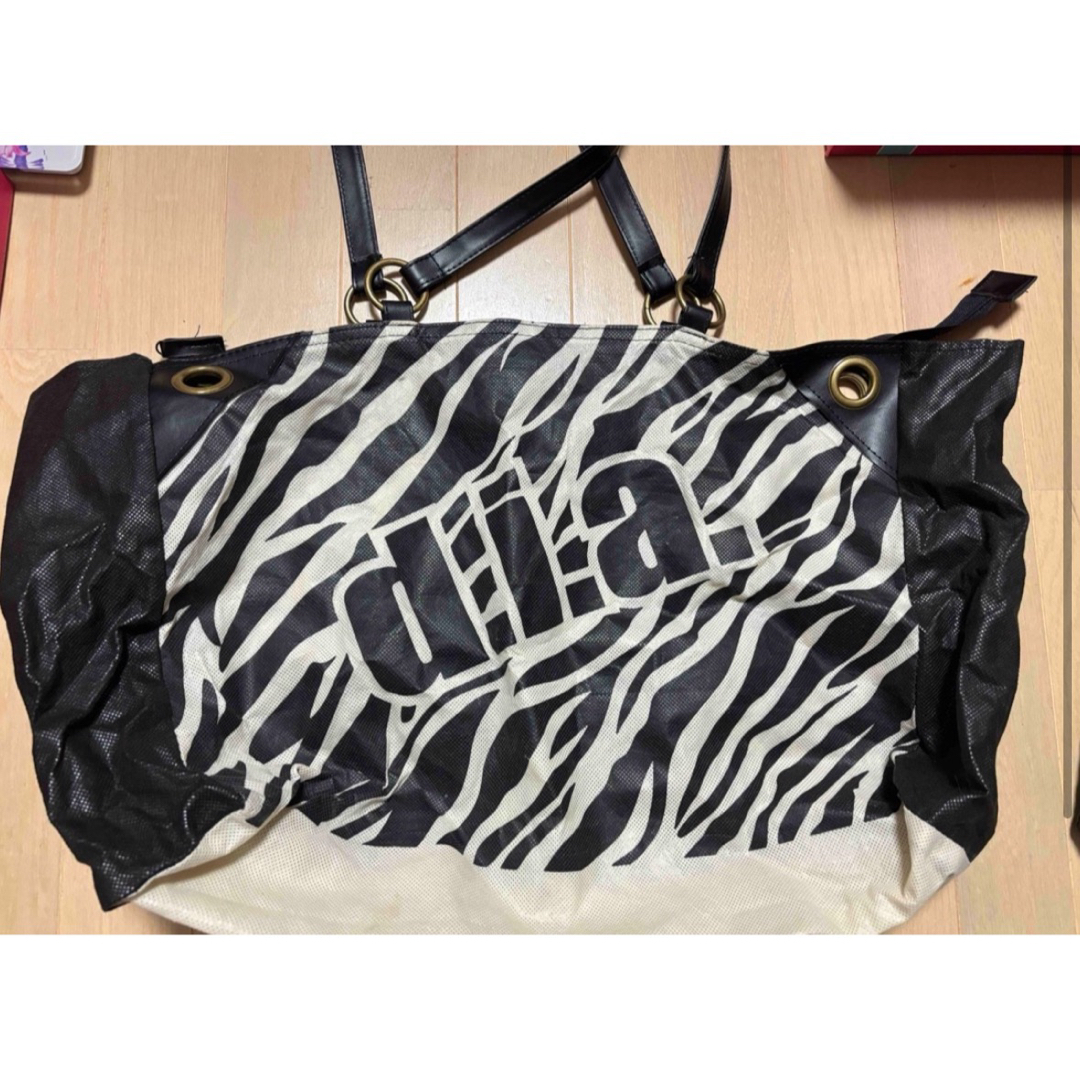 d.i.a. ゼブラ柄 ショップバック 大 d.i.a. 希少 ゼブラ柄ショッパー