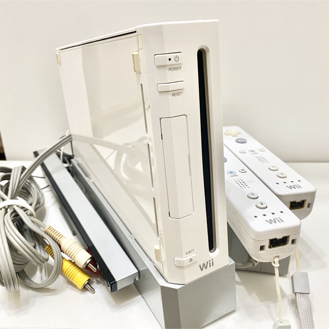 Wii - Wii 本体 リモコンセットの通販 by XBPTBZ's shop｜ウィーならラクマ