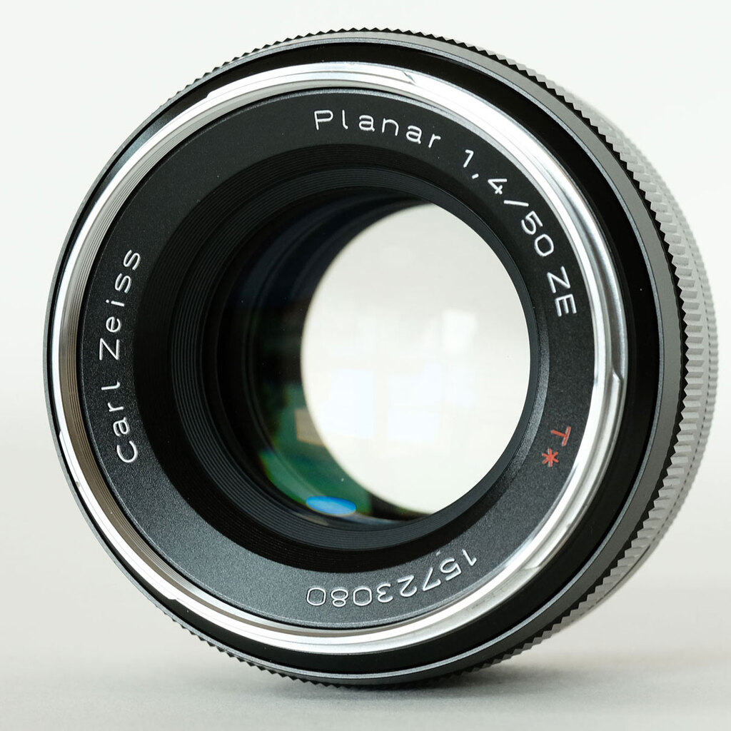 Carl Zeiss Planar T* 50mm F1.4 ZE [キヤノンEF用]の出品 | ONE SCENE