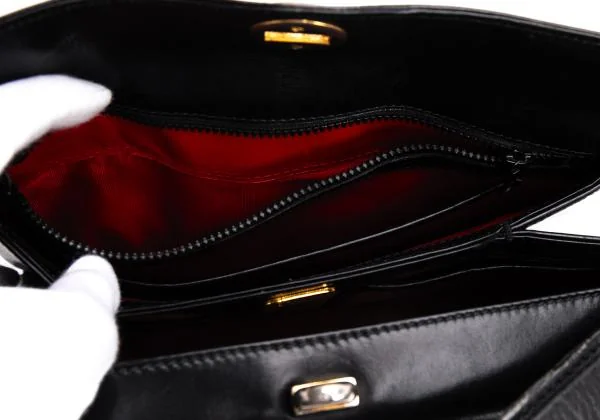 グッチGUCCI ターンロックレザーハンドバッグ 黒 (K-145621)