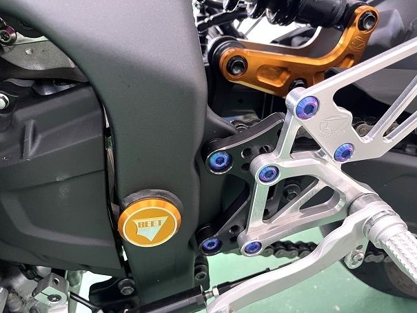 Webike | BEET ビート スイングアームピポットプラグセット ZX-25R