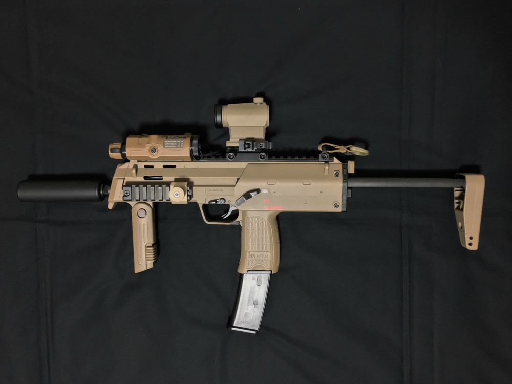 Tebasaki Airsoft:東京マルイ MP7A1 タンカラーモデル（電動ガン）レビュー