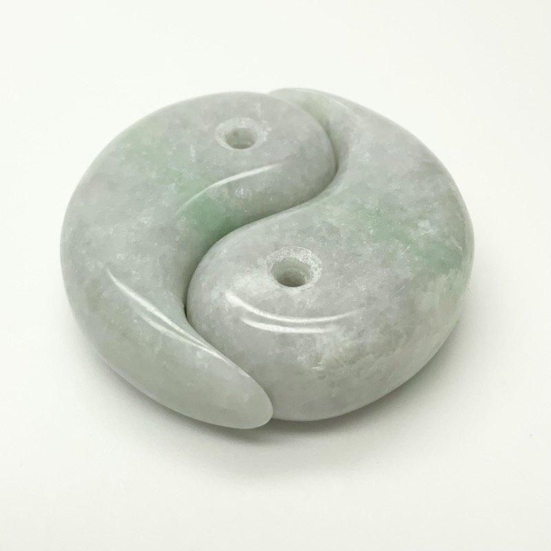 糸魚川翡翠 陰陽勾玉 巴型 】 縁結び勾玉 国産 天然石 糸魚川産翡翠