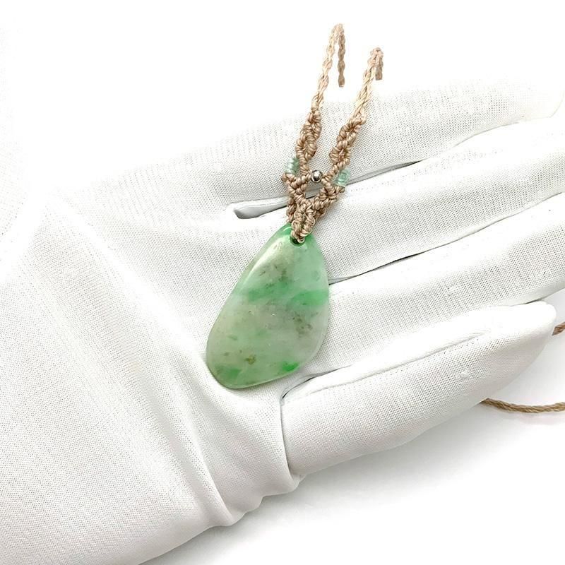 糸魚川翡翠タンブル マクラメ編みペンダント 】 | めのうの店川島