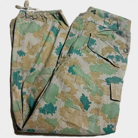 激レア東ドイツ軍幕フローラルカモ ブルメンターン 激レア東ドイツ軍幕