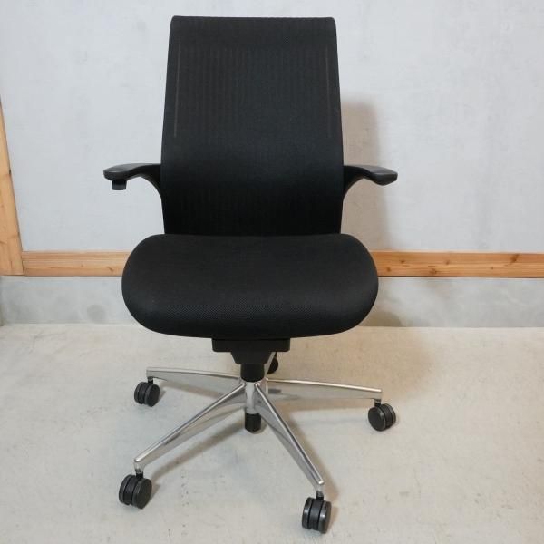 KOKUYO(コクヨ)のM4 オフィスチェアです。コクヨ独自のオート