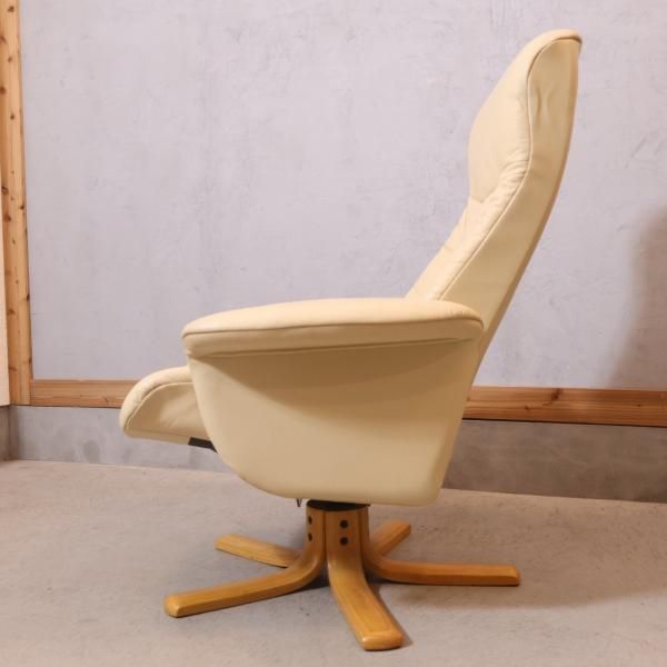 北欧ノルウェーのメーカーHjellegjerde(イエリアーダ)本革