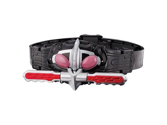 バンダイ、本格的なギミックを搭載した「CSMアマゾンズドライバー