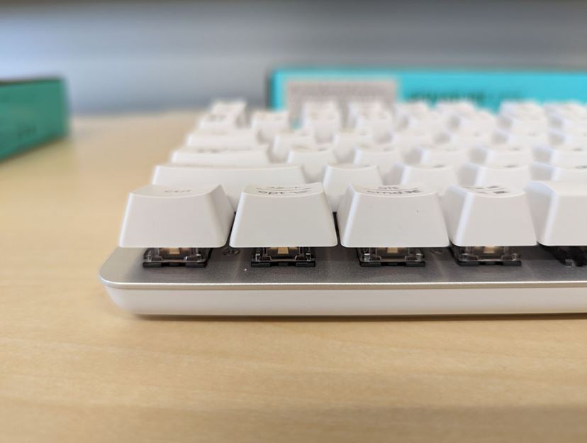 ロジクールからメカニカルキーボードの入門機「SIGNATURE メカニカル