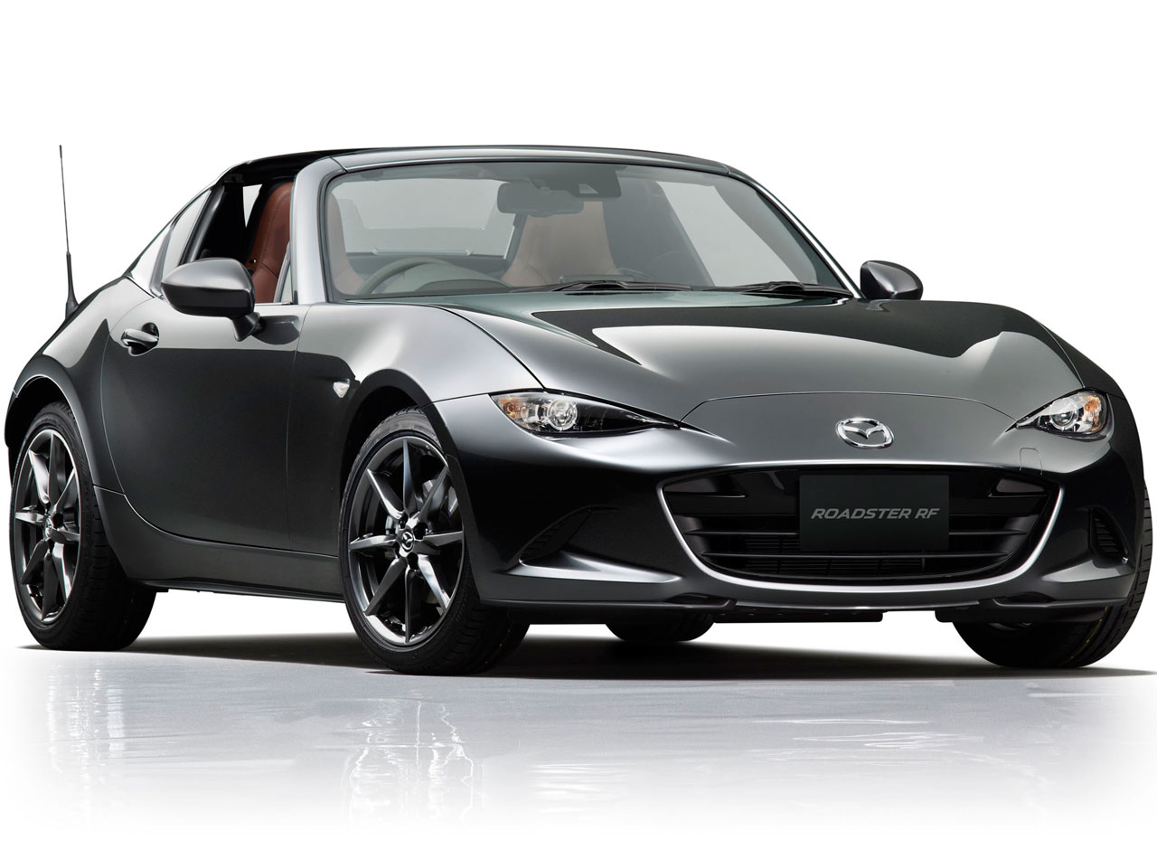 マツダ ロードスター RF 2016年モデル VS White Selectionの価格・性能