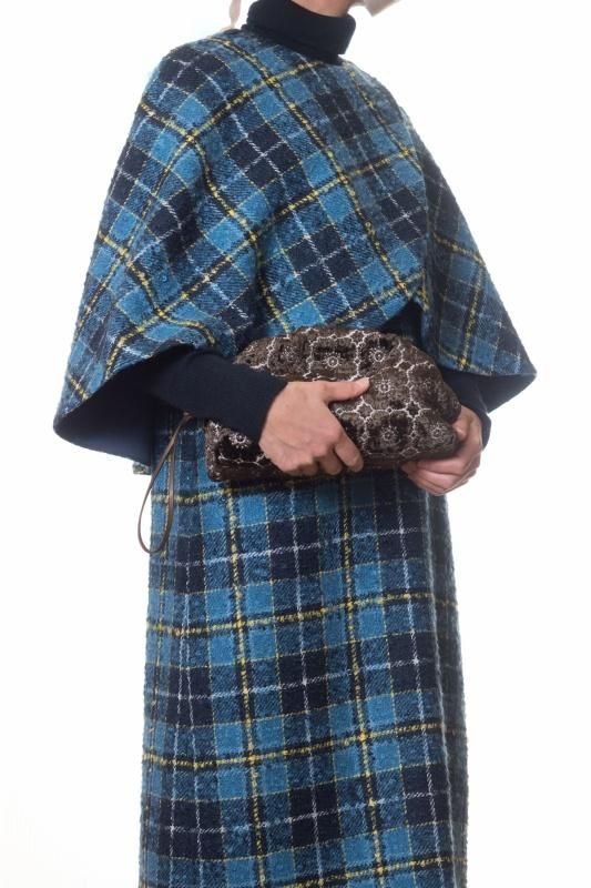 mina perhonen×hitomi shinoyama design clutchバッグ-anemone- - ミナ