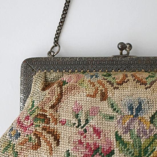 B1062 1930年代オーストリア製ミントカラープチポワン刺繍ハンドバッグ