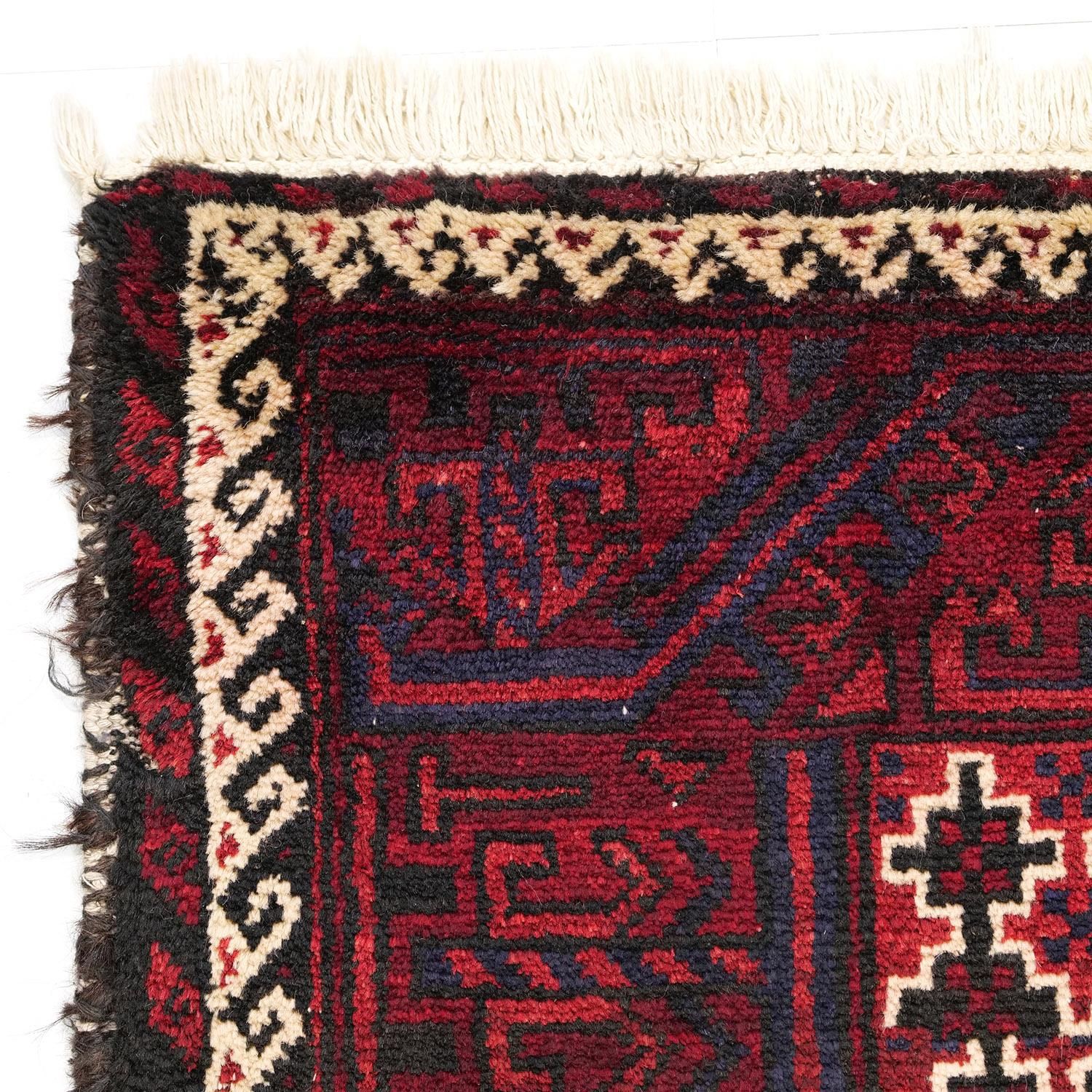 バルーチセミアンティークラグ | 1970年代の魅力 - ヴィンテージラグ