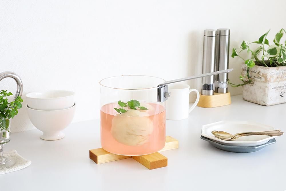 knIndustrie/THE KETTLE/ガラスの片手ポット（ミルクパン） - BOWKNOT