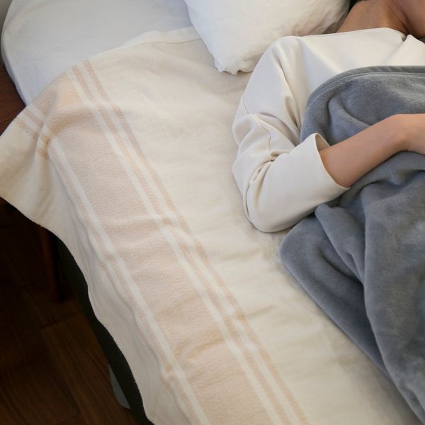 ゼンケン/電気掛敷オーガニックコットン毛布 -電気毛布で、冷えた足先