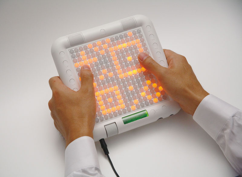 簡単演奏の超直感型電子楽器 YAMAHA TENORI-ON: もじゃもじゃ鮪の面白