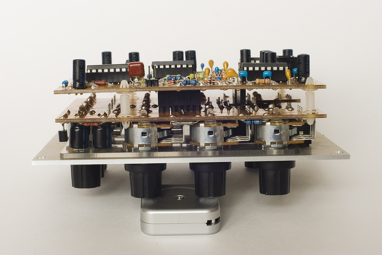 SOMA Lyra-8FX | ユーロラック・エフェクト・プロセッサー・モジュール