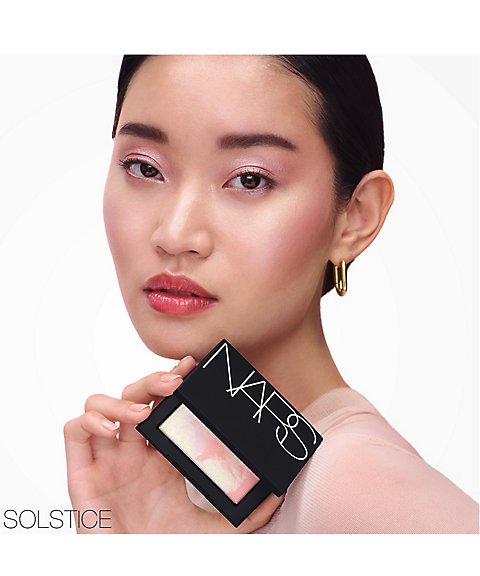 NARS（NARS） ライトリフレクティング プリズマティックパウダー（限定