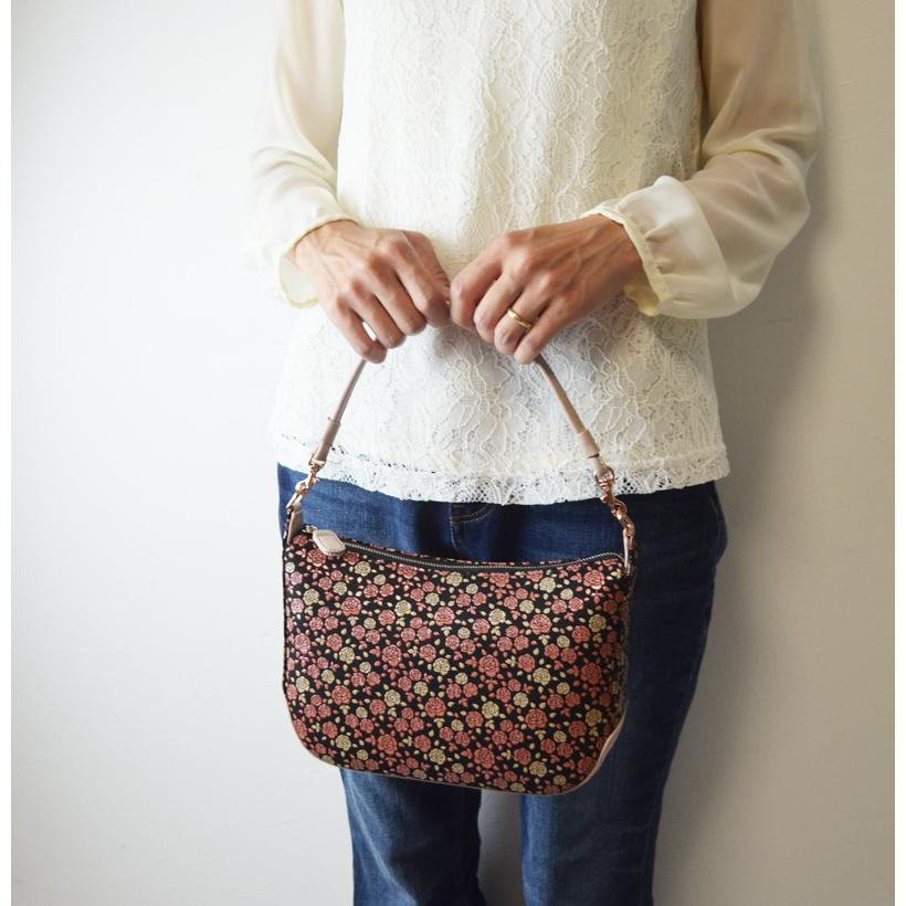 印傳屋（INDEN-YA） 卒業祝い ポシェット 印伝 バッグ 本鹿革 和柄 か