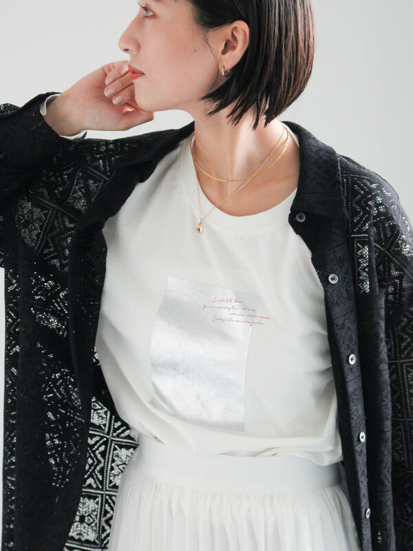 箔プリントロングTシャツ（オフホワイト/チャコールグレー/トップス