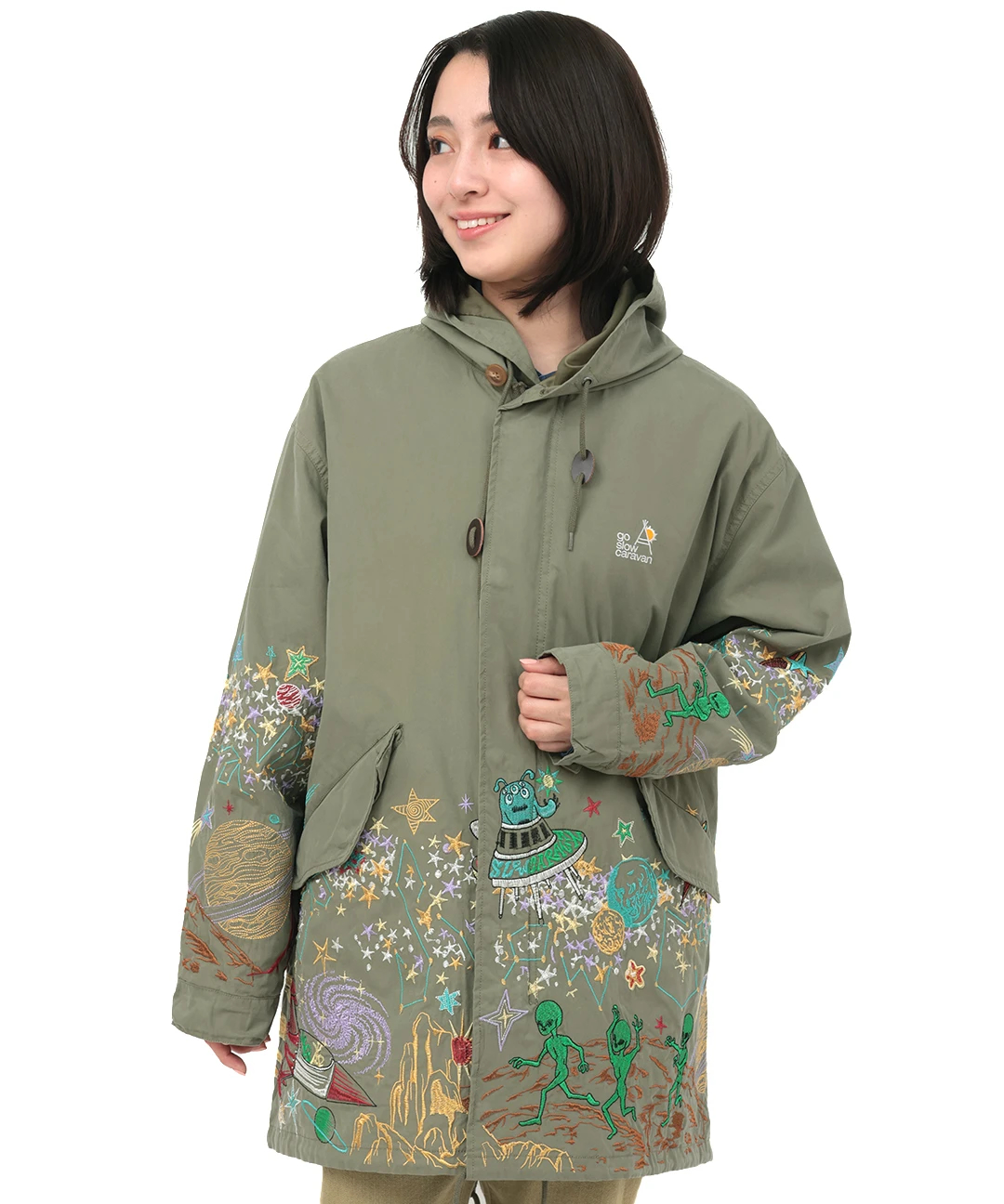 go slow caravan コットンナイロンパネル刺繍モッズコート【WEB限定