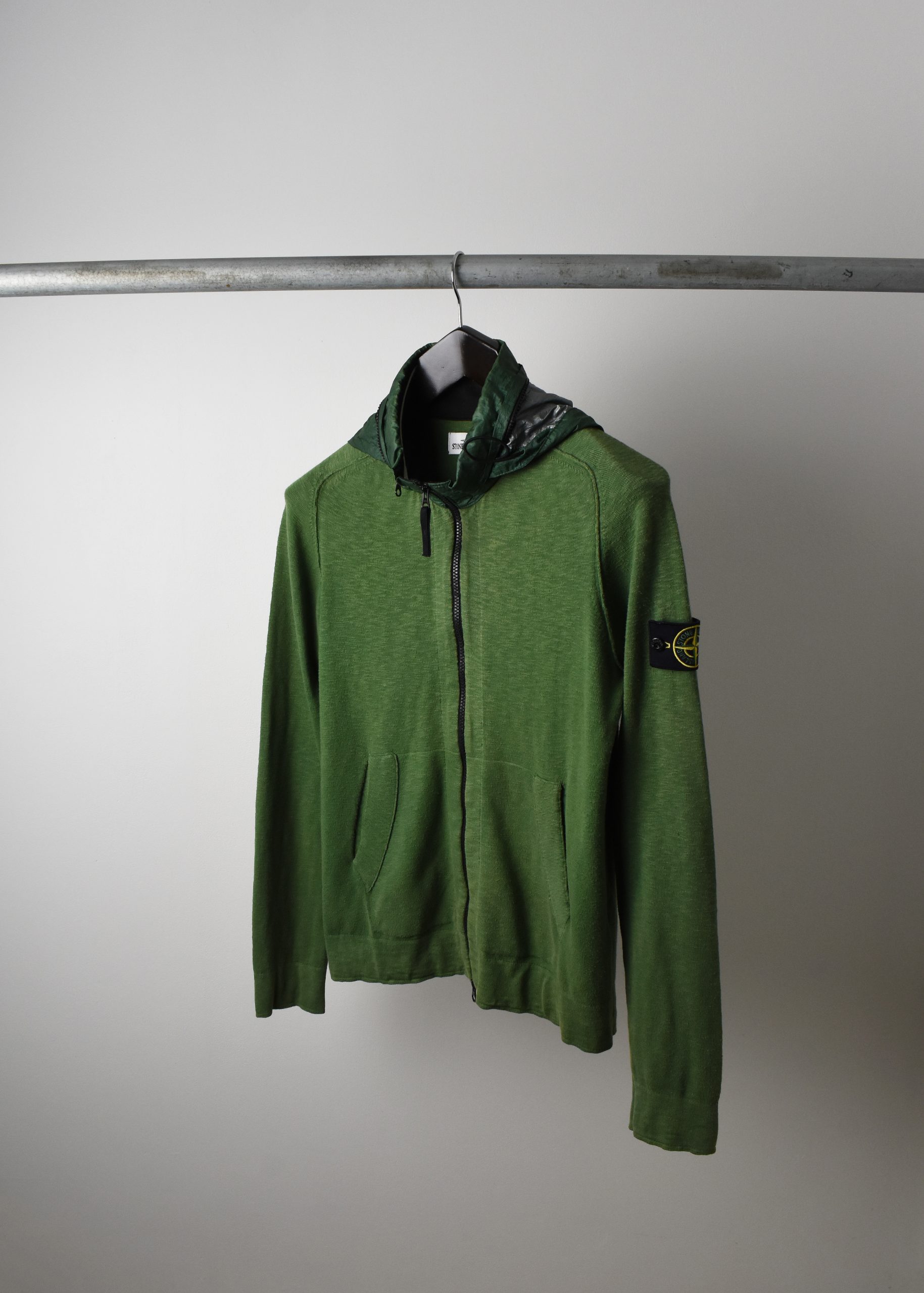 SS12 STONE ISLAND FULL ZIP COTTON-NY HOODED KNIT (M) - Jazzy Badger