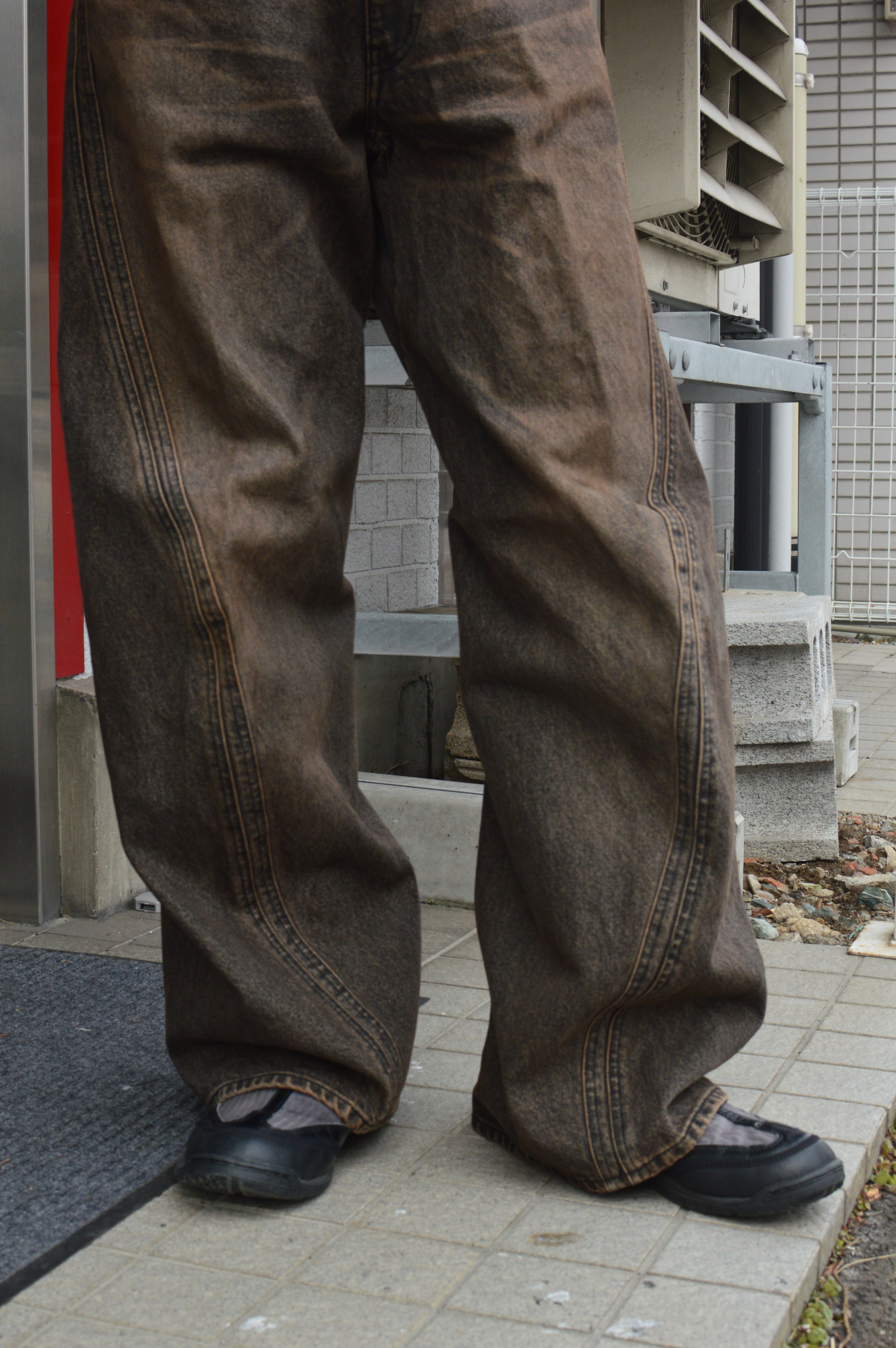 NVRFRGT / 3D TWISTED WIDE LEG JEANS – JIKAI