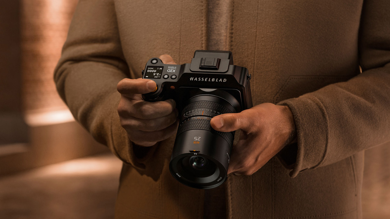 ハッセルブラッド、「XCD 2,5/25V」発売。夜の街並みや星空、屋内