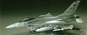 F-16A Plus Fighting Falcon Hasegawa V01